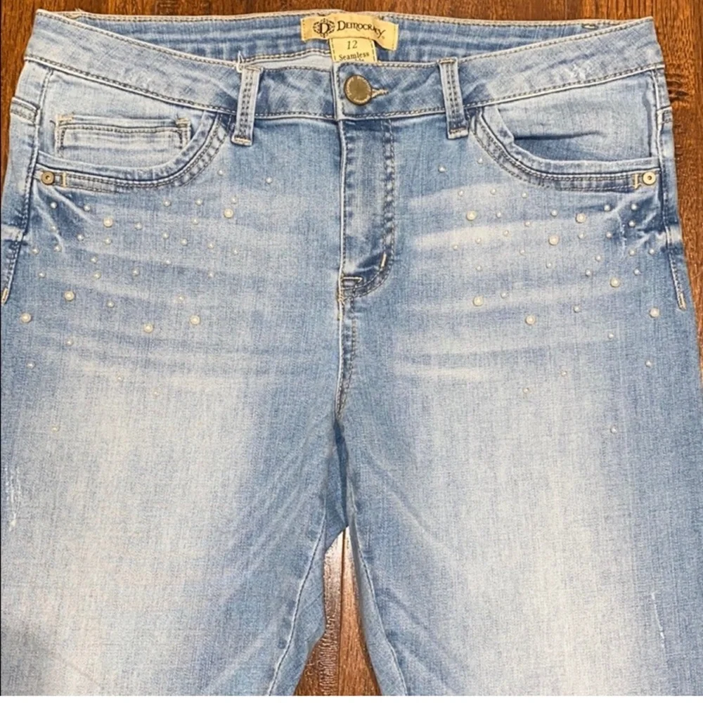 Democracy Size 12 women’s jeans light wash New & Never worn NWOT - Picture 2 of 5